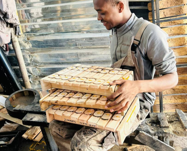 Shelton Janga: Zimbabwean Traditional Music & Instrument Maker